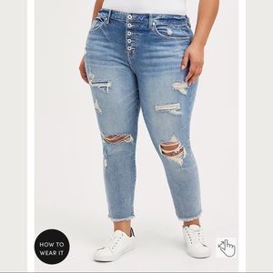 HIGH-RISE STRAIGHT JEAN - CLASSIC DENIM ECO LIGHT WASH